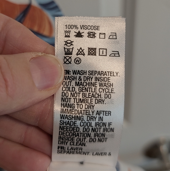 NWOT Roxy Floral Red, White & Blue Dress Size M - Picture 10 of 11